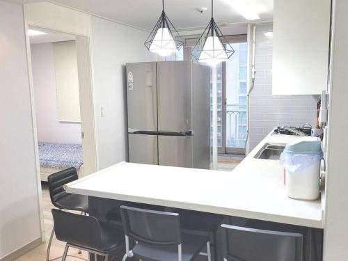 Yeongtong-gu Apartment | 60 m² Apartment ∙ 3 bedrooms ∙ 6 guests