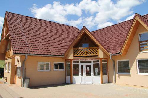 Liptovske Sliace Bed & Breakfast | 60 m² Bed and breakfast ∙ 6 guests