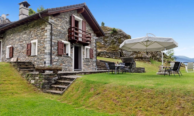 Riazzino Ski Chalet | 60 m² Chalet ∙ 1 bedroom ∙ 4 guests
