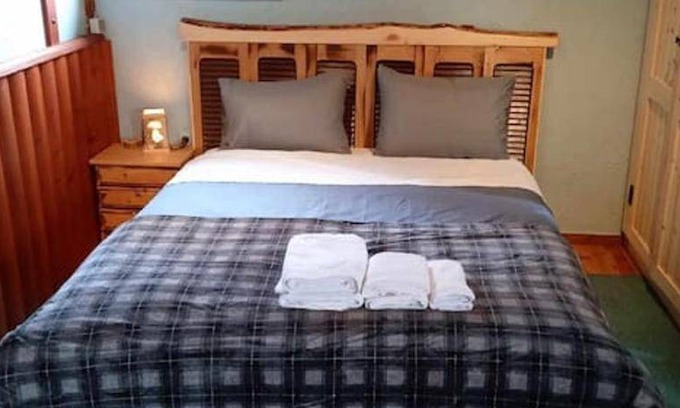 Amyntaio Ski Chalet | 60 m² Chalet ∙ 1 bedroom ∙ 4 guests