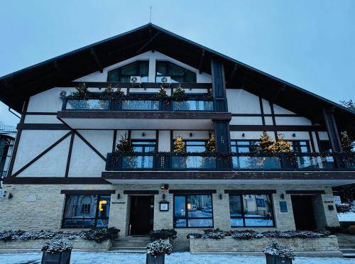 Vatra Dornei Ski Chalet | 60 m² Chalet ∙ 2 bedrooms ∙ 4 guests