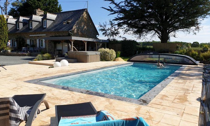Plouvara House | 60 m² Gîte ∙ 2 bedrooms ∙ 4 guests