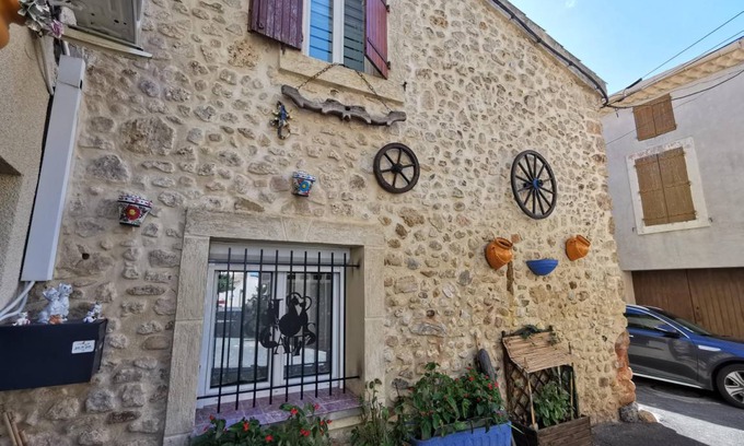 Quarante House | 60 m² Gîte ∙ 2 bedrooms ∙ 5 guests