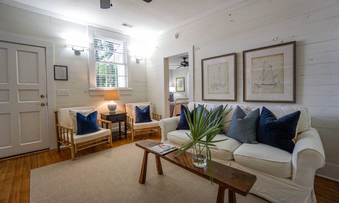 The Point House | 60 m² House ∙ 2 bedrooms ∙ 4 guests