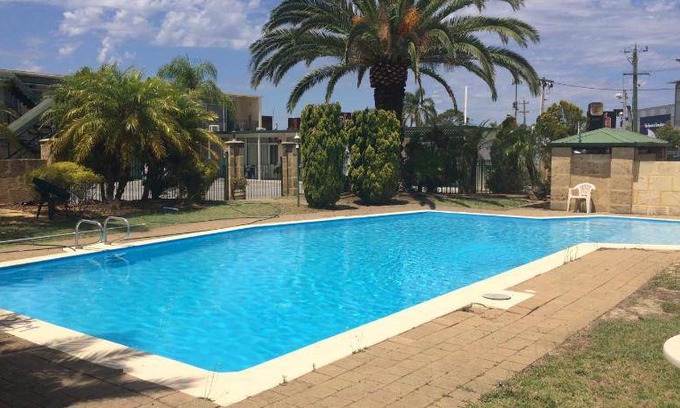 Beckenham Hotel | 60 m² Motel ∙ 2 bedrooms ∙ 5 guests