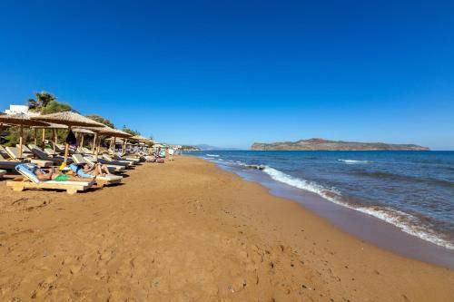 Kato Stalos Resort | 60 m² Resort ∙ 2 bedrooms ∙ 5 guests