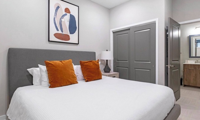 Civil Rights Historic District Apartment | 600 1BD 17 - One Bedroom Apartment, Sleeps 2
