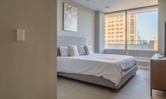 Civil Rights Historic District Apartment | 600 3BD - Three Bedroom Apartment, Sleeps 6