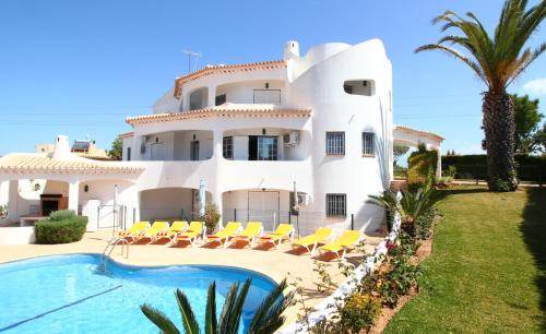 Mosqueira Villa | 600 m² Villa ∙ 7 bedrooms ∙ 18 guests