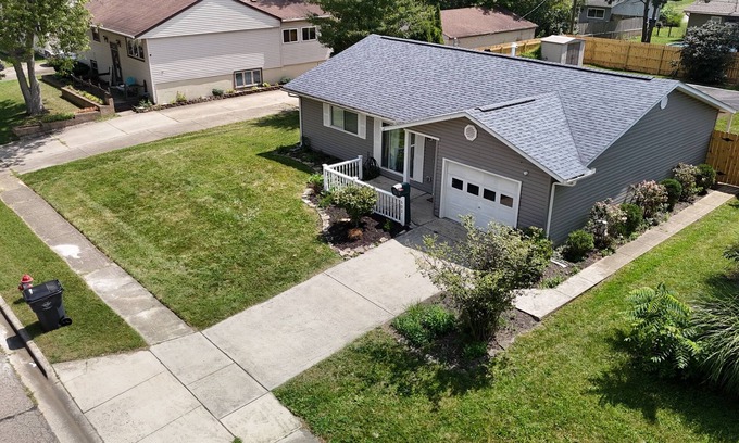 Royal Manor House | 603 Fenchurch Way-Ranch-Hot Tub-Pets-2 King Beds, Ranch-Hot Tub-Pets-2 King Beds-Kids-Fenced Yard