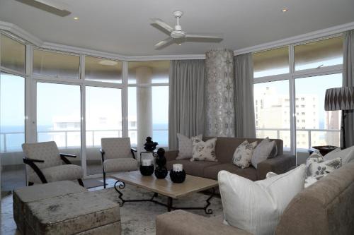 Umhlanga Apartment | 603 Oyster Schelles - by Stay in Umhlanga