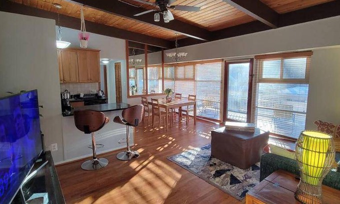 Annandale Apartment | 61 m² Apartment ∙ 1 bedroom ∙ 5 guests