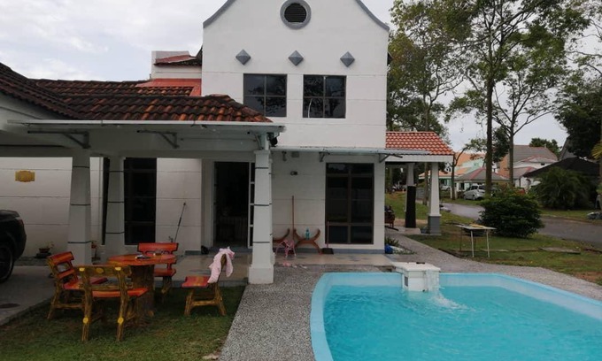 Alor Gajah Villa | 619 m² Villa ∙ 4 bedrooms ∙ 12 guests