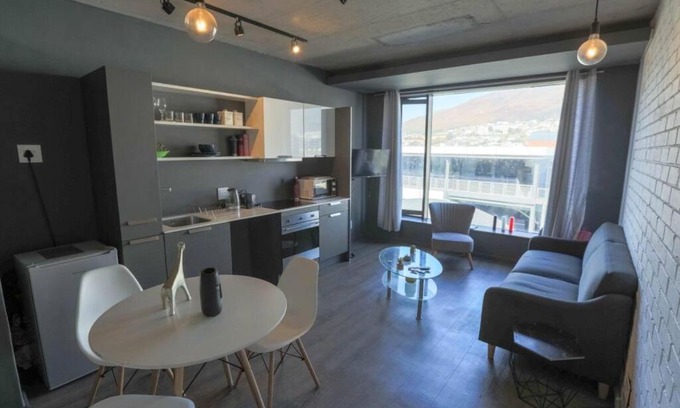 Cape Town City Centre Apartment | 622 Gorgeous Studio in Wex 1 Woodstock