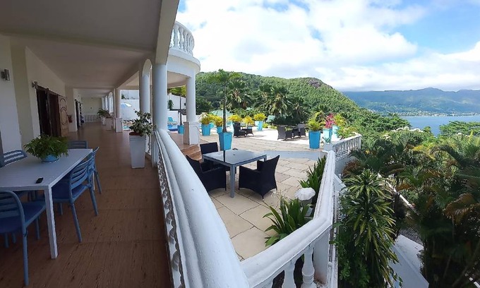 Glacis Bed & Breakfast | 627 m² Bed and breakfast ∙ 2 bedrooms ∙ 127 guests