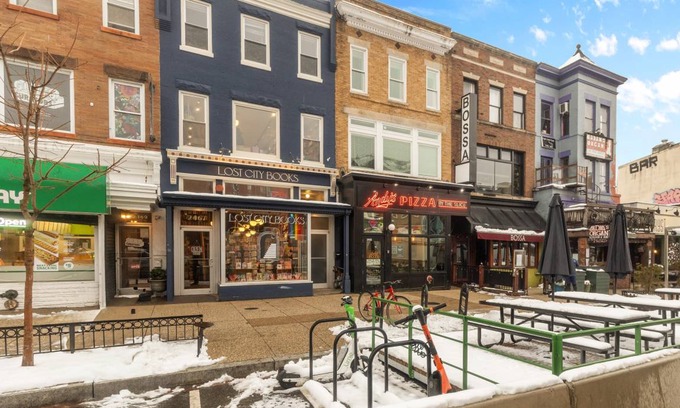 Adams Morgan Bed & Breakfast | 63 m² Bed and breakfast ∙ 1 bedroom ∙ 2 guests
