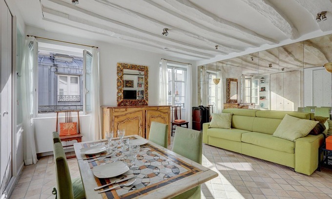 Gaillon Apartment | 630 Suite Yoake - Superb apartment in Paris