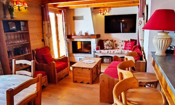 Isola Ski Chalet | 64 m² Chalet ∙ 2 bedrooms ∙ 6 guests