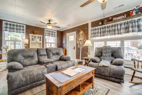 Mount Vernon House | 64 m² House ∙ 1 bedroom ∙ 2 guests