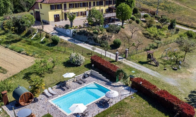 Asti Other | 65 m² Accommodation ∙ 2 bedrooms ∙ 6 guests