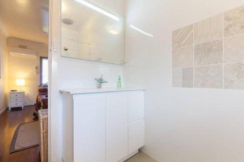 Crawley Apartment | 65 m² Apartment ∙ 2 bedrooms ∙ 2 guests