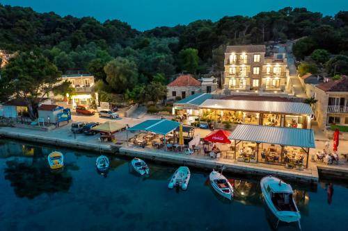 Pomena Apartment | 65 m² Apartment ∙ 2 bedrooms ∙ 4 guests