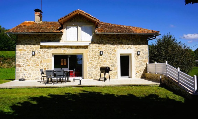 Bessonies House | 65 m² Gîte ∙ 3 bedrooms ∙ 6 guests
