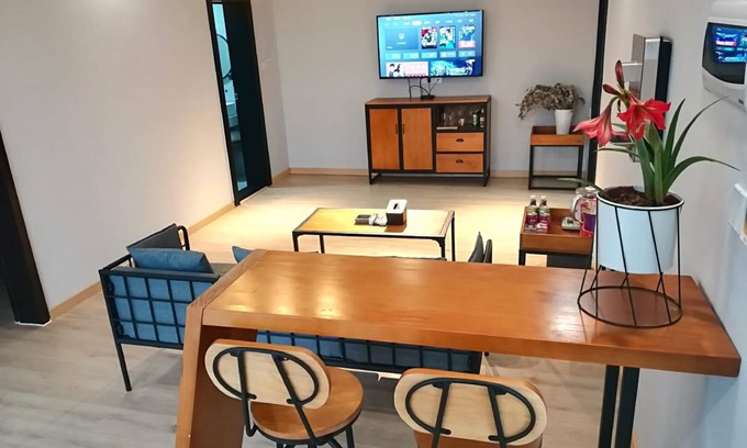 Wulingyuan House | 65 m² House ∙ 2 bedrooms ∙ 4 guests