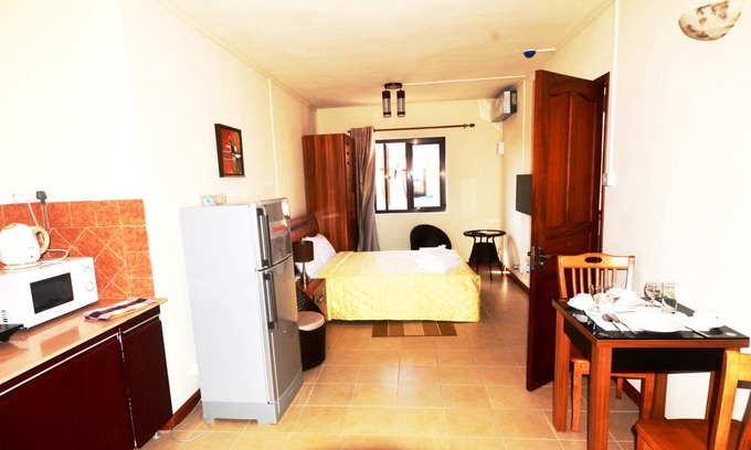 Flic-en-Flac Resort | 65 m² Private room ∙ 1 bedroom ∙ 2 guests