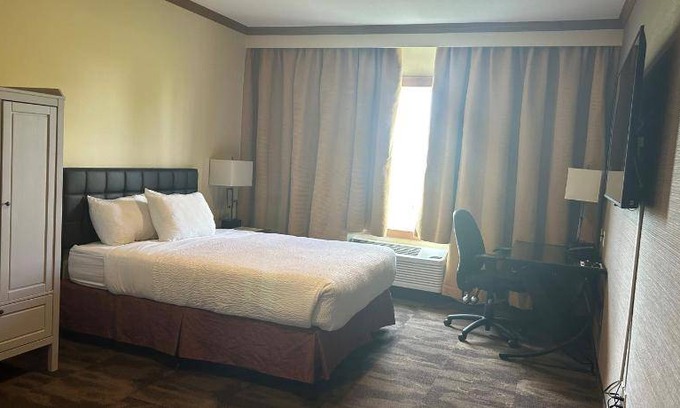 Camrose Resort | 65 m² Resort ∙ 6 guests
