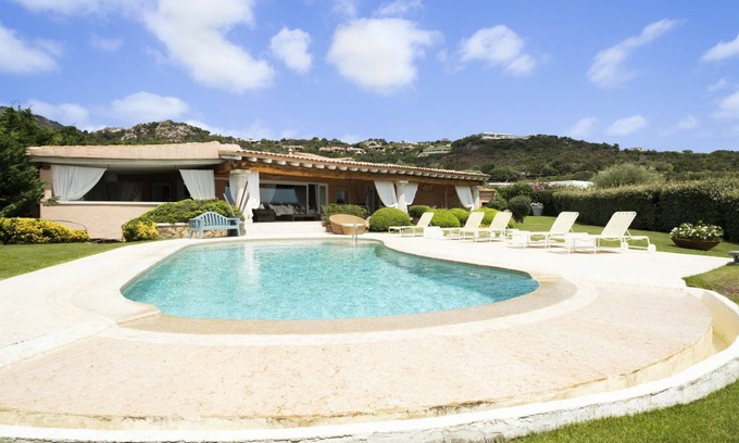 Cala di Volpe Villa | 650 m² Villa ∙ 7 bedrooms ∙ 10 guests