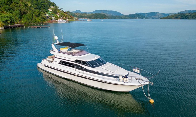Centro Apartment | 66ft luxury yacht in Angra dos Reis - Boa006