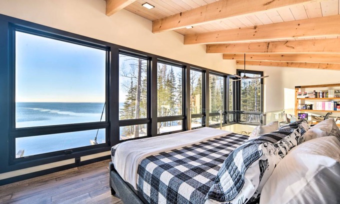 Two Harbors House | 67 m² House ∙ 1 bedroom ∙ 2 guests