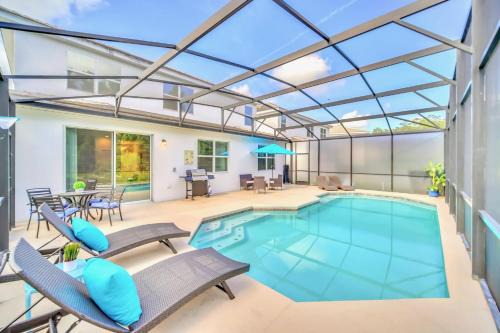 Kissimmee House | 6BR Luxury Home with Pool BBQ & Games Room