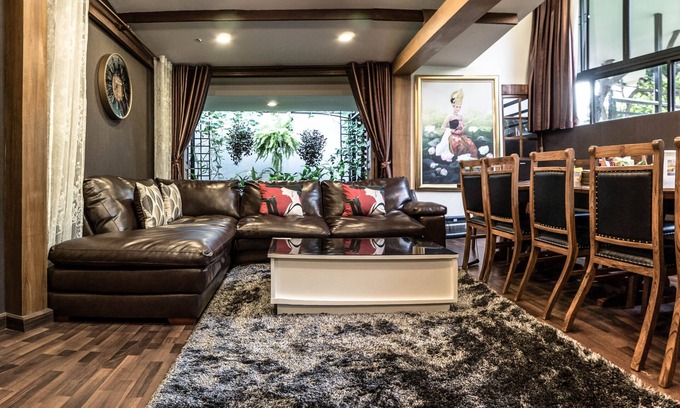 Nimman Villa | 6BR Private Big space with Rooftop garden for family or big group