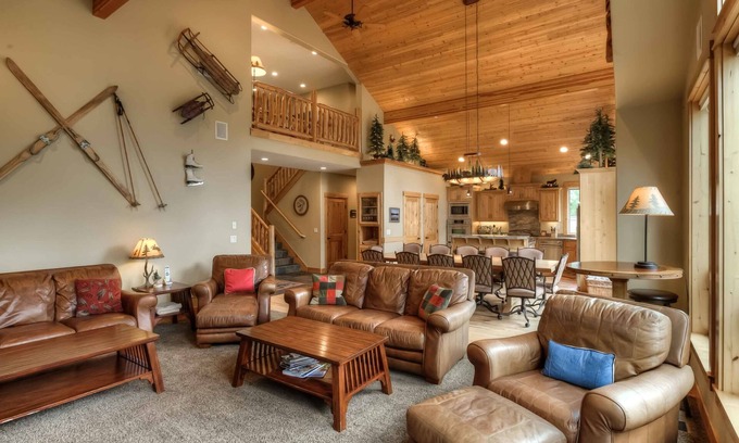 Deer Park House | 6BR, Sunriver, Hot Tub | Elkhorn Lodge