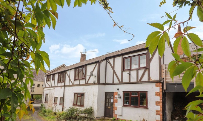 Ruthin Apartment | 7 A WELL STREET, with a garden in Ruthin