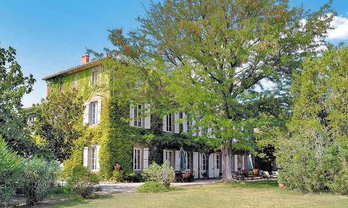 Escales House | 7 bedroom accommodation in Escales