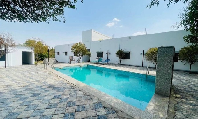 Gurugram Other | 7-bedroom farmhouse in gorgeous Gairatpur Bas Gurgaon with AC, WiFi