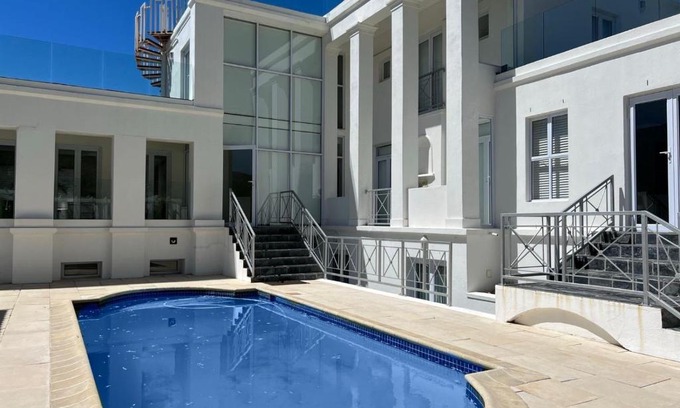 Hout Bay House | 7 Bedroom Livadia Pallace