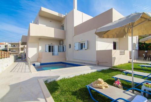 Skaleta House | 7 bedroom villa with pool, 700m from the beach!