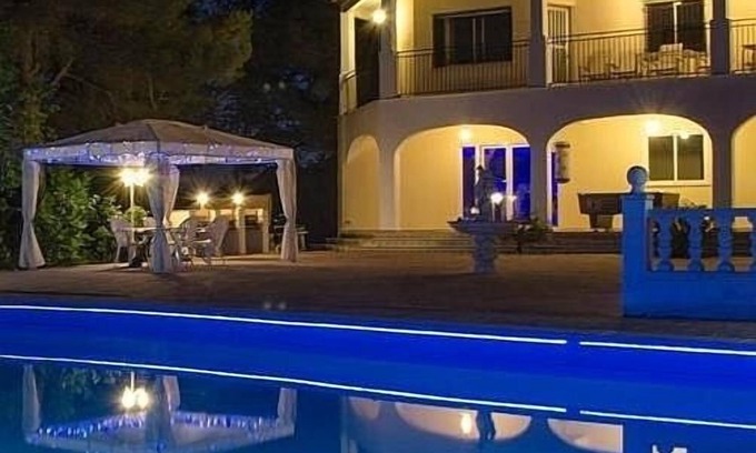 Alberique Villa | 7 Bedroom Villa With Private Pool And Private Tennis Courts