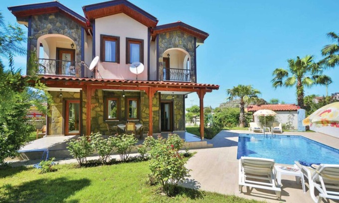 Dalyan Villa | 7 guests , private pool, free wifi , air con. and english channels.