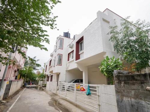 Velachery Hotel | 7 Hills Service Apartments