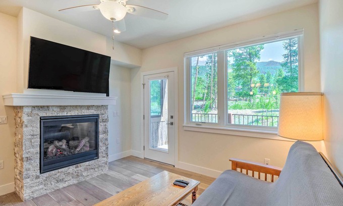 Lakeside Village Condo | 7 Mi to Arapahoe Basin Ski Area: Keystone Condo