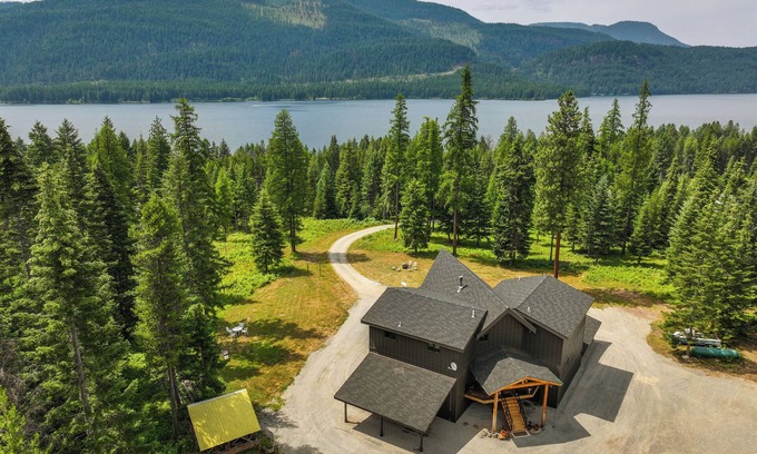 Trout Creek House | 7 Mi to Boat Launch: Luxe Montana Family Home