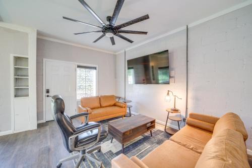 Tulsa House | 7 Mi to Dtwn Tulsa Dog-Friendly Home with Yard