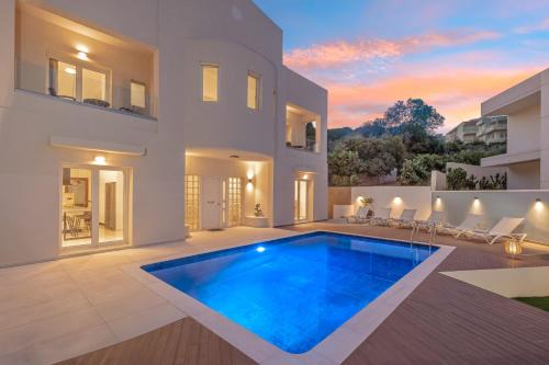 Petaloudes Villa | 7 min from Center - 6BR Villa with Airport Shuttle