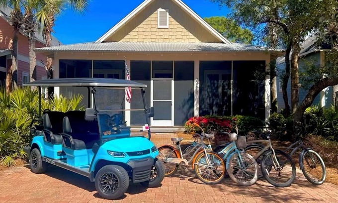Sandestin House | ~ 7 Min to Beach~ Golf Cart~ 4 Bikes~ Private Patio~ King Bed!
