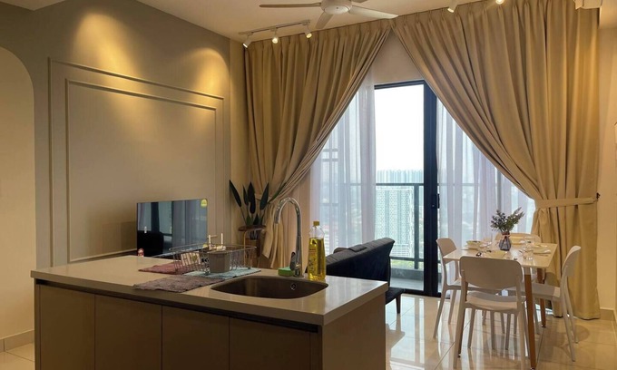Kuala Lumpur House | 7 min to IKEA - Lalaport - Pool - TRION 7pax 2R2B